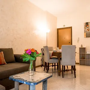 Appartamento Lorenteggio Balcony Flat